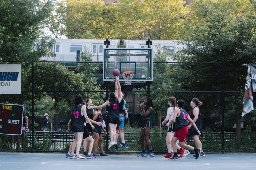 South Brooklyn's "New York LiberT-Slurs" vs Manhattan's "Metropolitan Trans Authority." Photo: Kevin Couliau