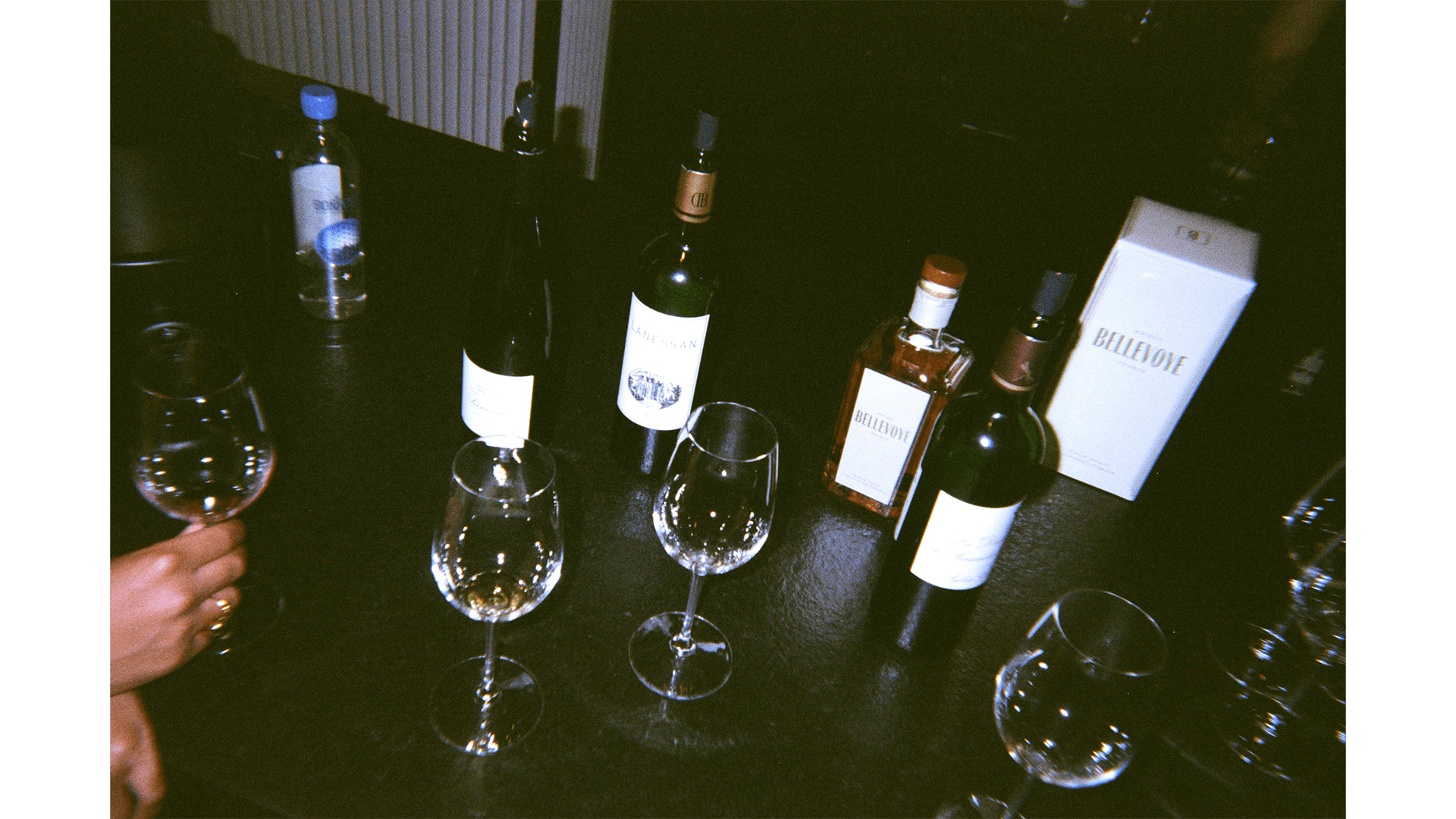 Paris_Guide_Embed3_credit_La_Bar_de_La_Cave_Duclot.png