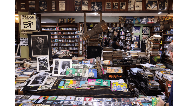 Best_Independant_Bookstores_Jazzhole_Embed11.png
