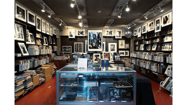 Best_Independant_Bookstores_Komiyama_Embed20.png