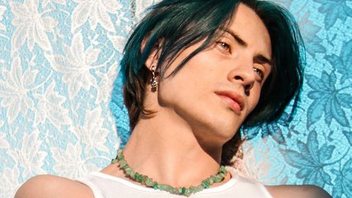 “A TikTokified Idea Of Beauty” – The Truth About Looksmaxxing, The Extreme Makeover Trend On The Rise 